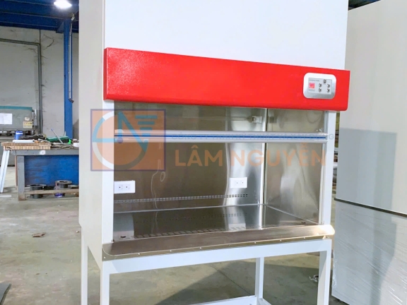 Tủ Cấy Vi Sinh Là Gì? Ứng Dụng Và Lý Do Nên Chọn Tủ Cấy Lâm Nguyễn